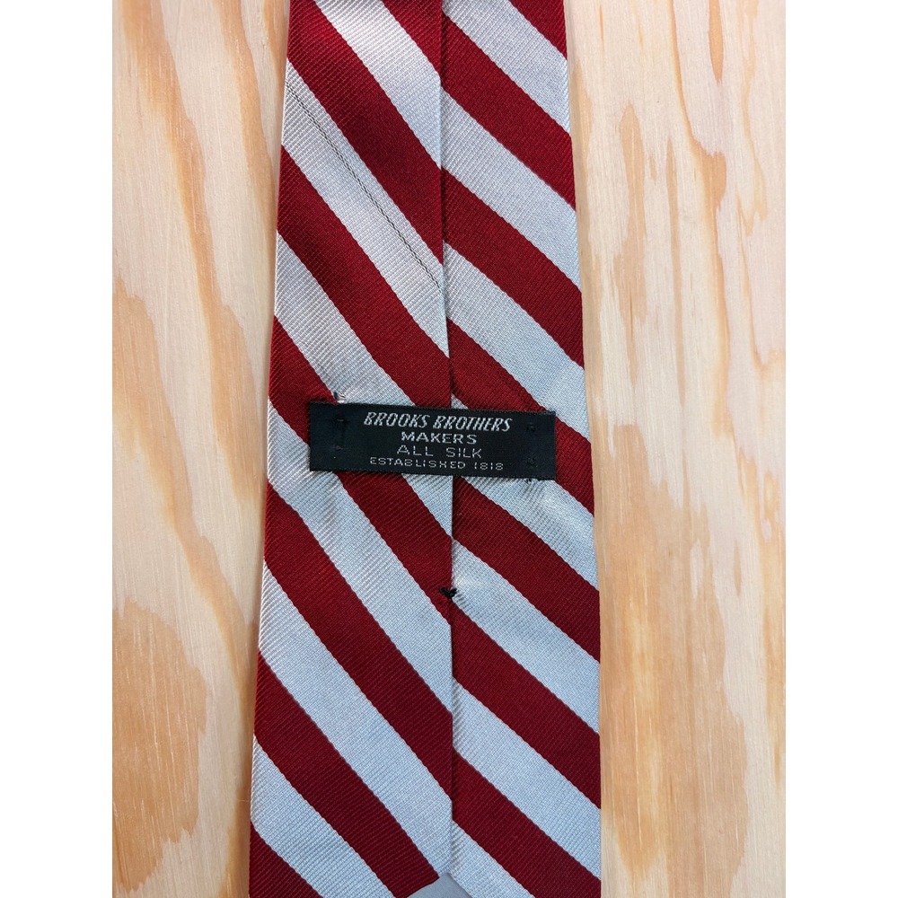 Brooks Brothers Makers Red Silver Striped Silk Necktie Mens Rep Stripe Tie